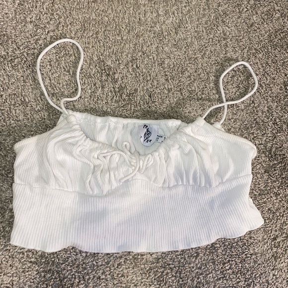 White princess polly crop top - Picture 2 of 3